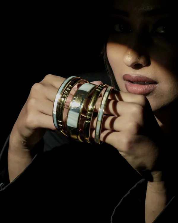 Black_Premium_Bangle_For_Women