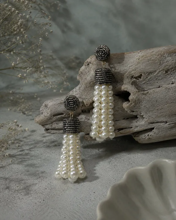 White_Premium_Earring_For_Women