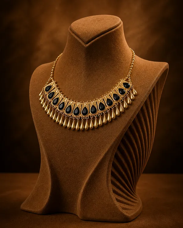 Black_And_Silver_Premium_Necklace_For_Women