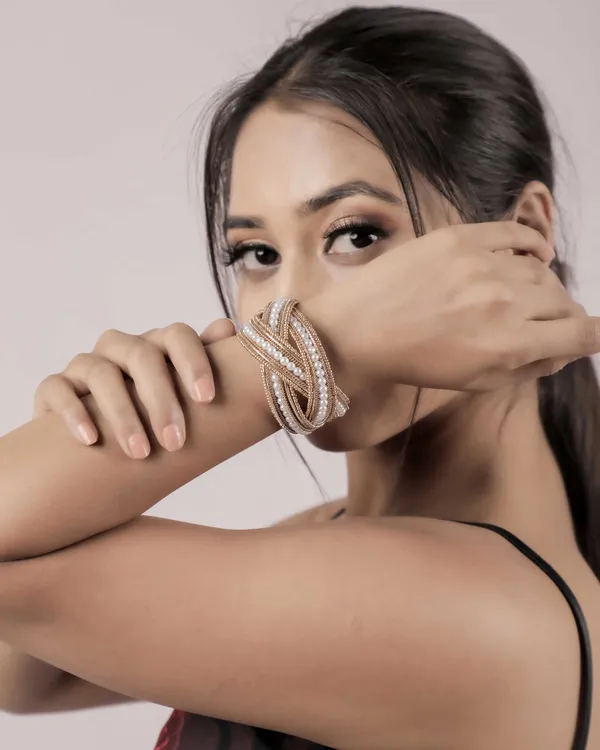 Golden_Premium_Cuff_For_Women