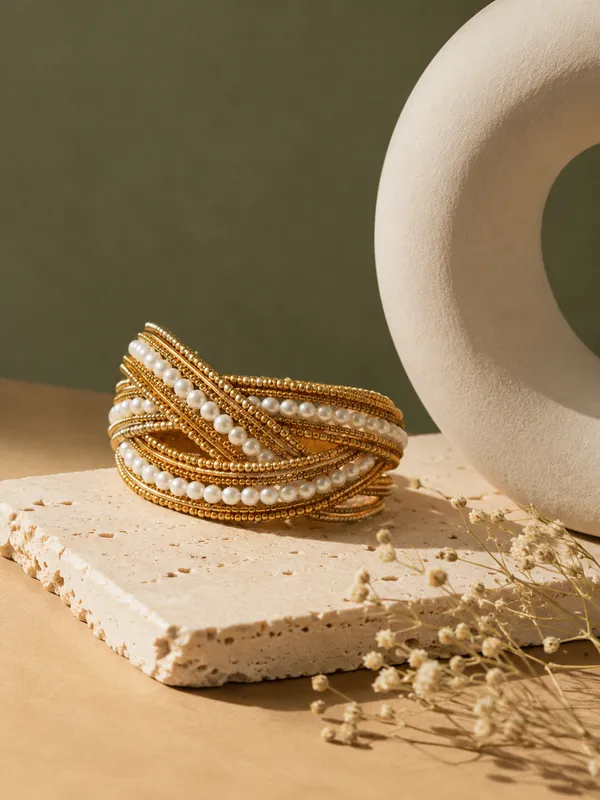 Golden_Premium_Cuff_For_Women