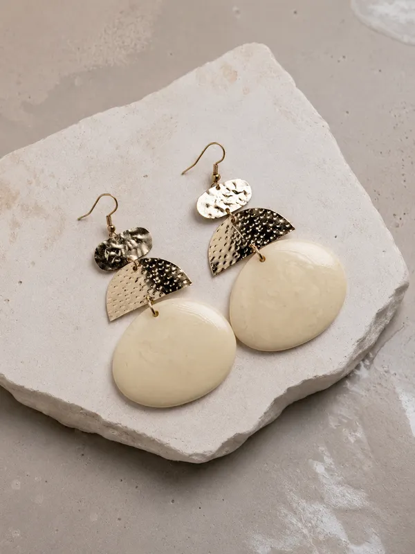 EARRING