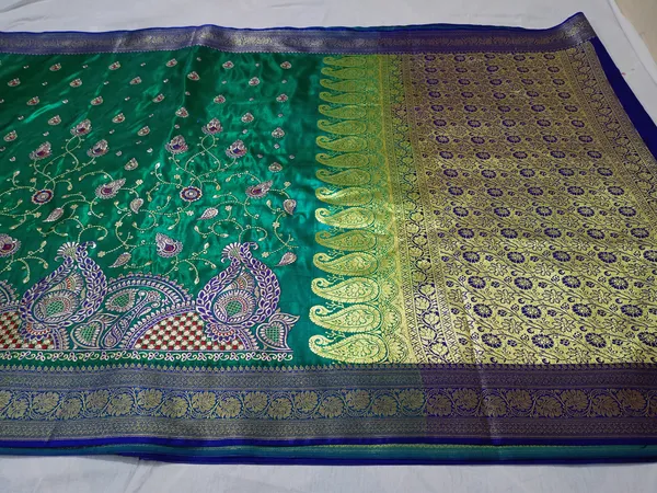 Bottle_Green_Banarasi_Embroidery_Saree_For_Women