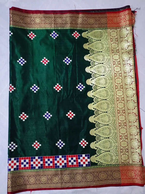 Deep_Green_Silk_Embroidery_Work_Saree_For_Women