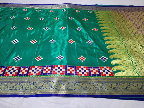 Light_Green_Banarasi_Silk_Embroidery_Work_Saree_For_Women
