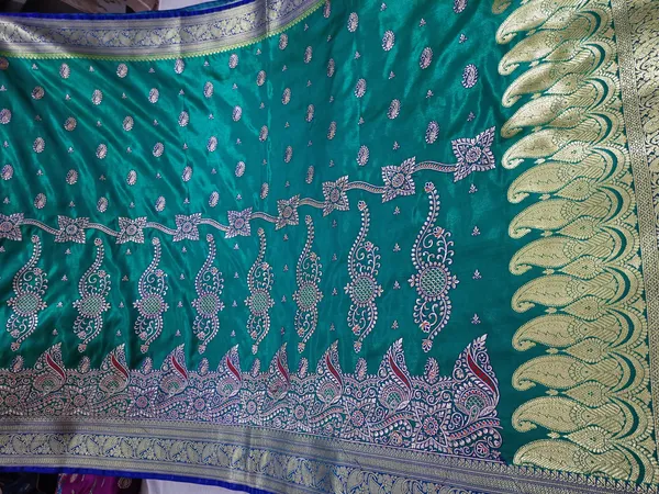 Green_Banarasi_Silk_Embroidery_Saree_For_Women