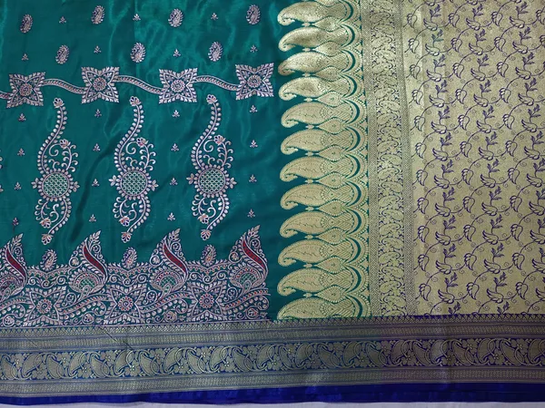 Green_Banarasi_Silk_Embroidery_Saree_For_Women
