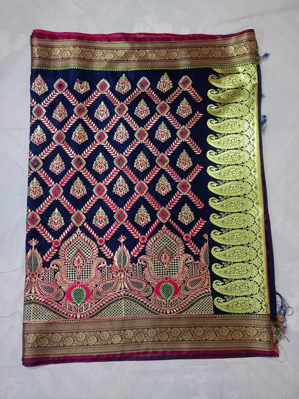 Navy_Blue_Banarasi_Silk_Solid_Embroidery_Saree_For_Women