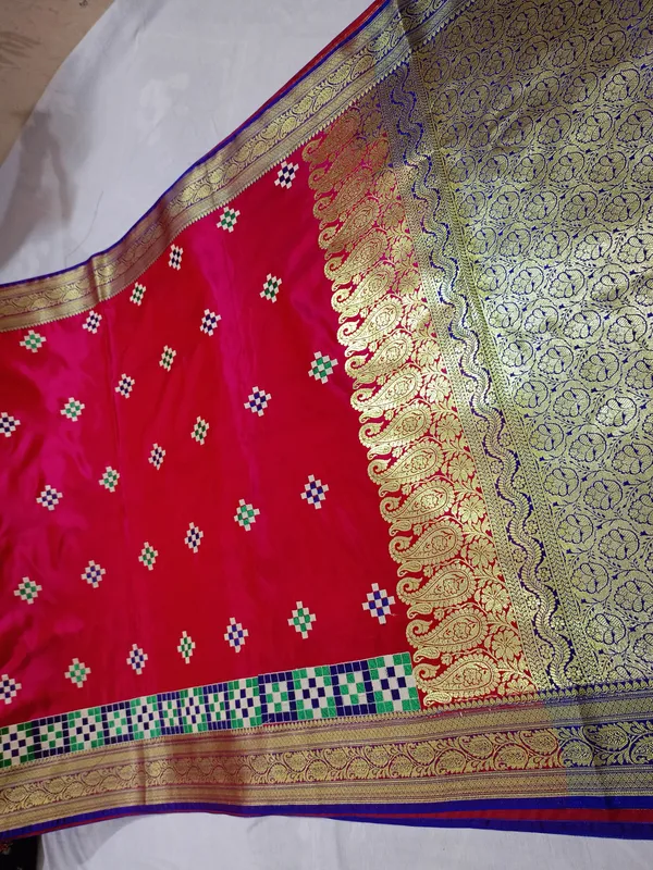 Red_Banarasi_Embroidery_Work_Saree_For_Women