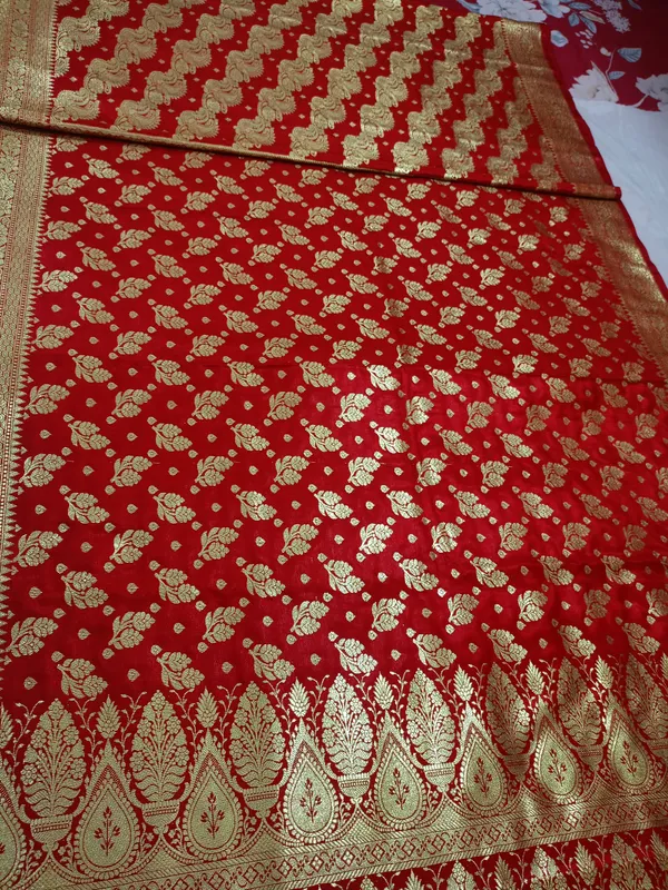 Red_Banarasi_Saree_For_Women