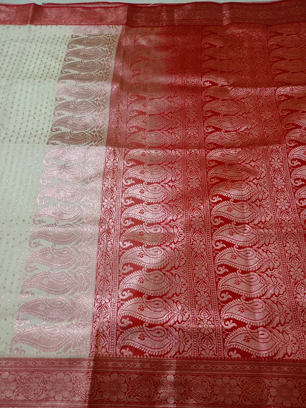 White_And_Red_Banarasi_Saree_For_Women