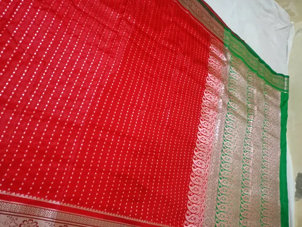 Red_Banarasi_Saree_For_Women