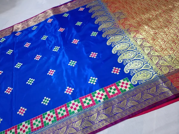 Royal_Blue_Banarasi_Silk_Embroidery_Work_Saree_For_Women