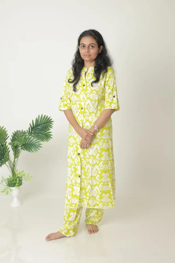 Yellow_Premium_Quality_Printed_Kurta_For_Women