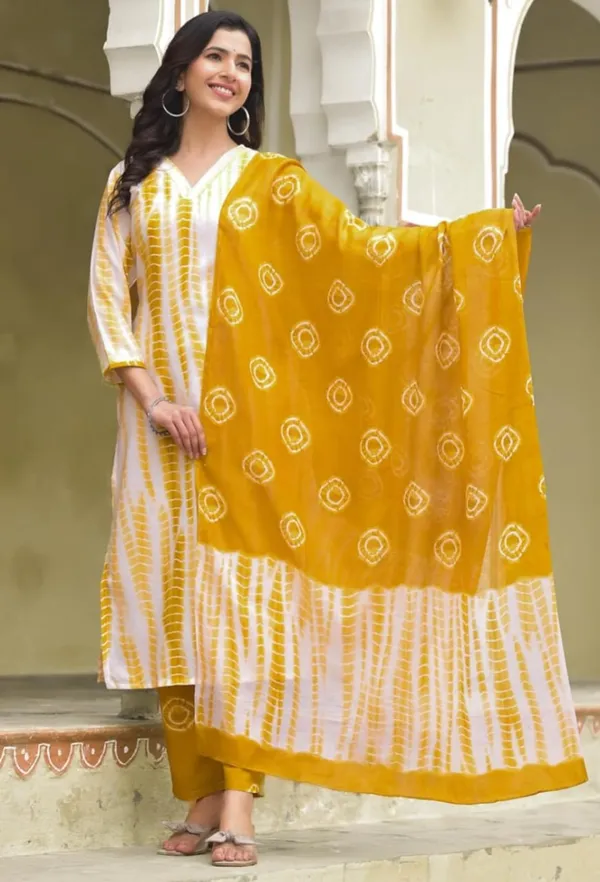 Yellow_Lovely_Color_Cotton_Fabric_Casual_Kurti_For_Women