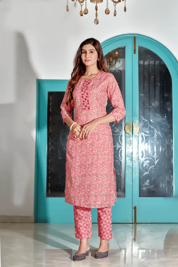 Pink_Cotton_Blend_Premium_Designer_Ready_To_Wear_Kurta_Set_For_Women