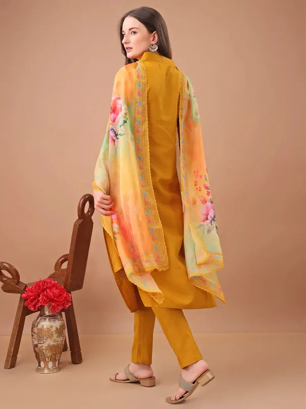 Yellow_Mustard_Silk_Embroidered_Kurta_Set_For_Women