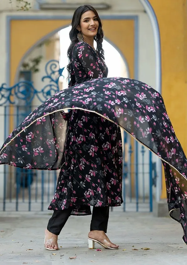 Black_Floral_Print_Poly_Blend_Kurta_Set_With_Dupatta_For_Women