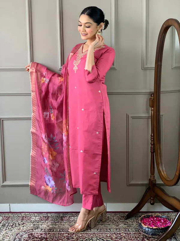 Pink_Niharika_Viscose_Chanderi_Kurta_Set_For_Women