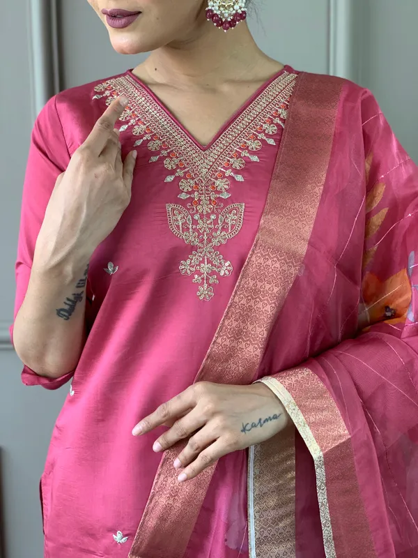 Pink_Niharika_Viscose_Chanderi_Kurta_Set_For_Women