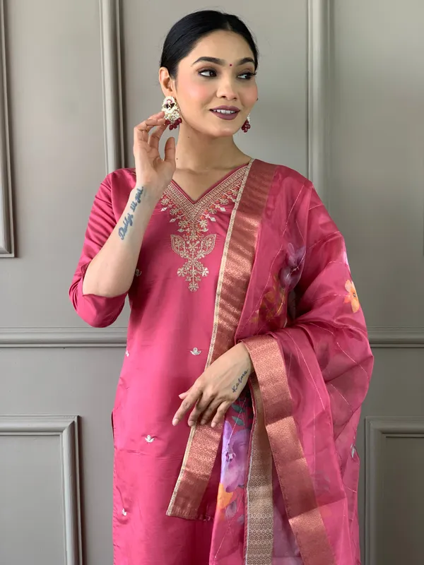 Pink_Niharika_Viscose_Chanderi_Kurta_Set_For_Women