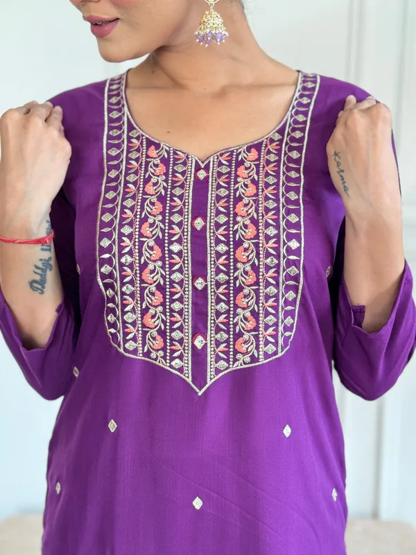 Purple_Rayon_Slub_Embroidery_Work_Straight_Attractive_Long_Kurta_Set_With_Matching_Dupatta_For_Women
