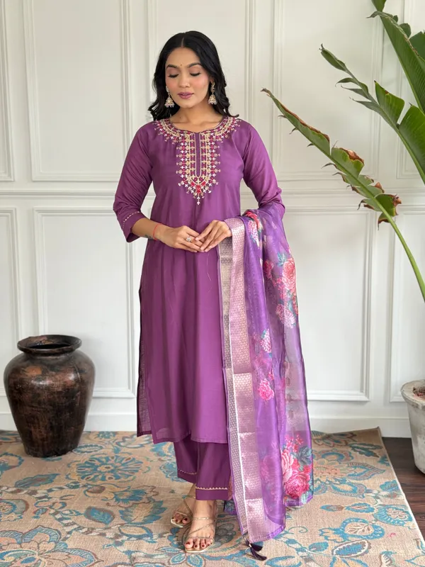 Purple_Embroidered_Chanderi_Viscose_Kurta_Set_For_Women
