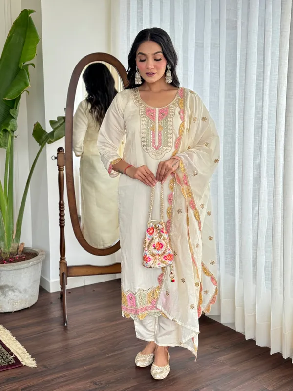 White_Elegant_Viscose_Chanderi_Embroidered_Kurta_Set_With_Chanderi_Dupatta_For_Women