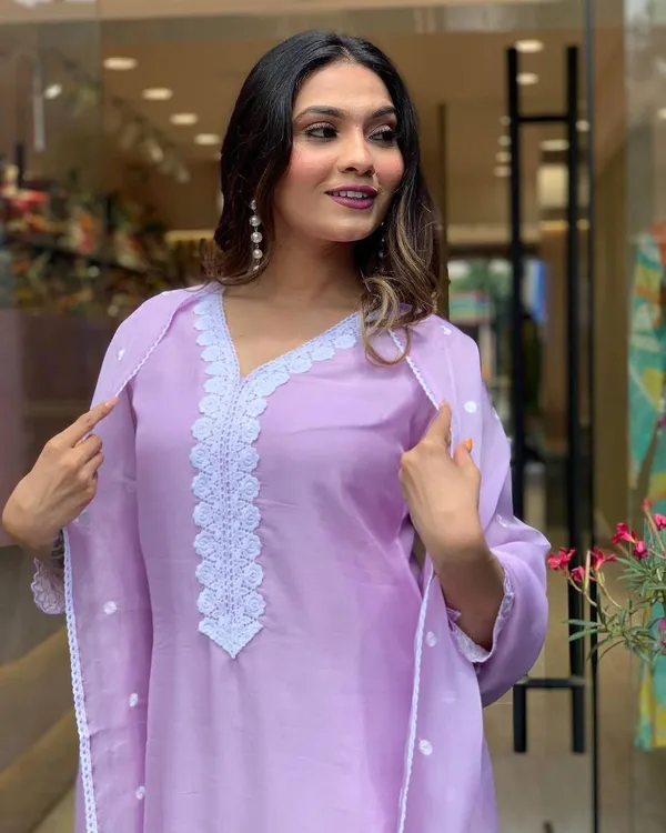 Lavender_Luxury_Lavender_Embroidered_Georgette_Suit_With_Chanderi_Bottom_Dupatta_At_Best_Price_For_Women