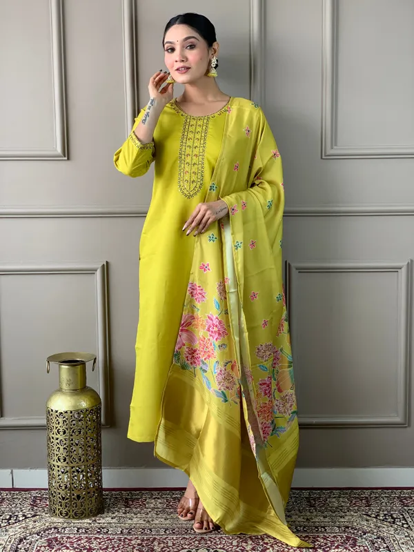 Lemon_Yellow_Viscose_Chanderi_Kurti_Set_With_Satin_Dupatta_For_Women