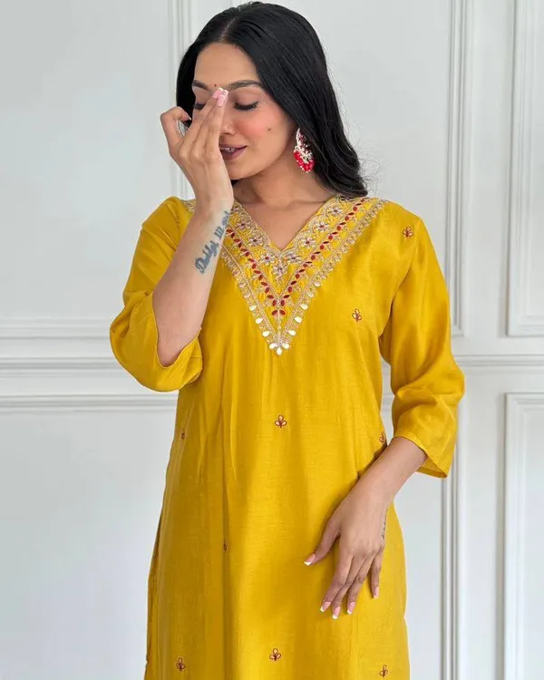 Yellow_Viscose_Chanderi_Designer_Embroidery_Work_With_Printed_Ethnic_Readymade_Salwar_Kameez_Stitched_For_Women