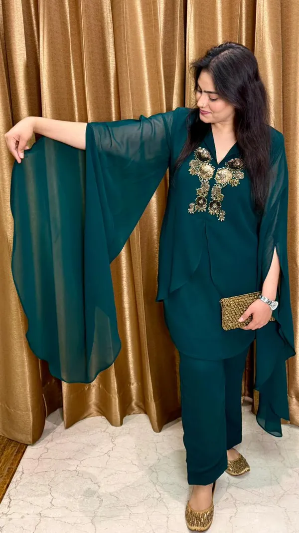 Emerald_Grace_Embroidered_Georgette_Co-ord_Set