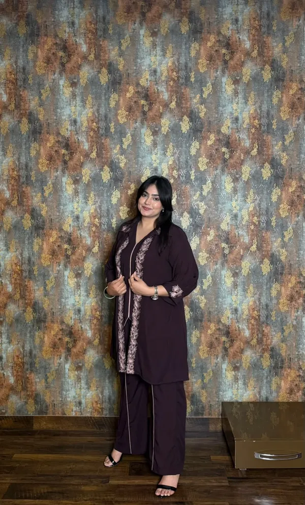 The_Élora_–_Embroidered_Shrug_&_Trouser_Set