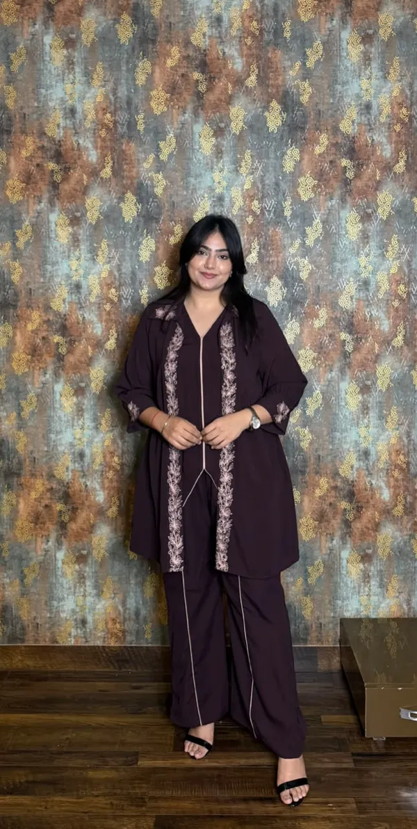 The_Élora_–_Embroidered_Shrug_&_Trouser_Set