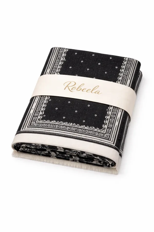 Black_And_White_Wool_With_Viscose_Soft_Ethnic_Shawl_For_Women