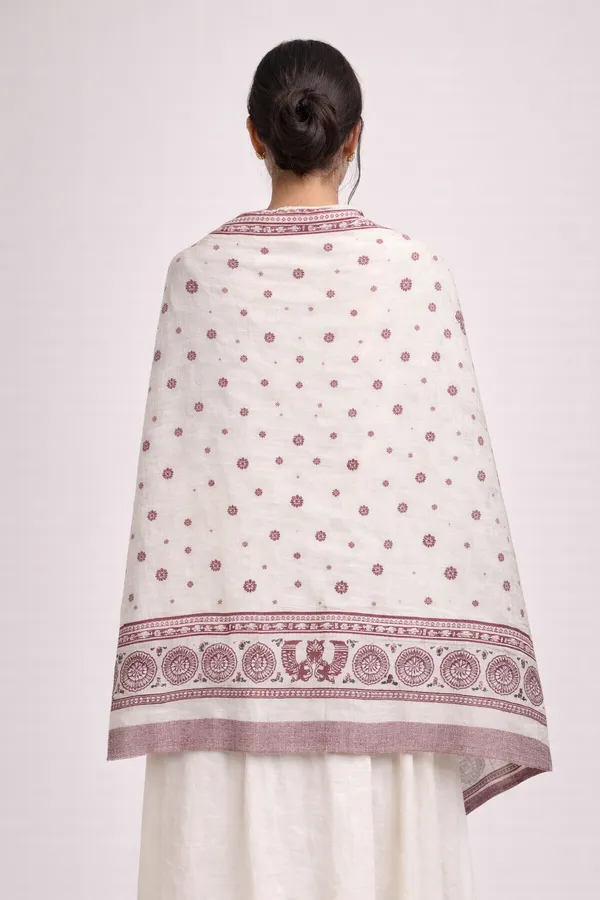 Maroon_And_White_Wool_With_Viscose_Soft_Story_Shawl_For_Women