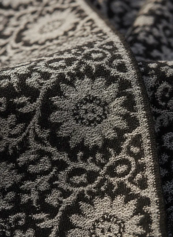 Black_Wool_With_Viscose_Soft_Ethnic_Shawl_For_Women
