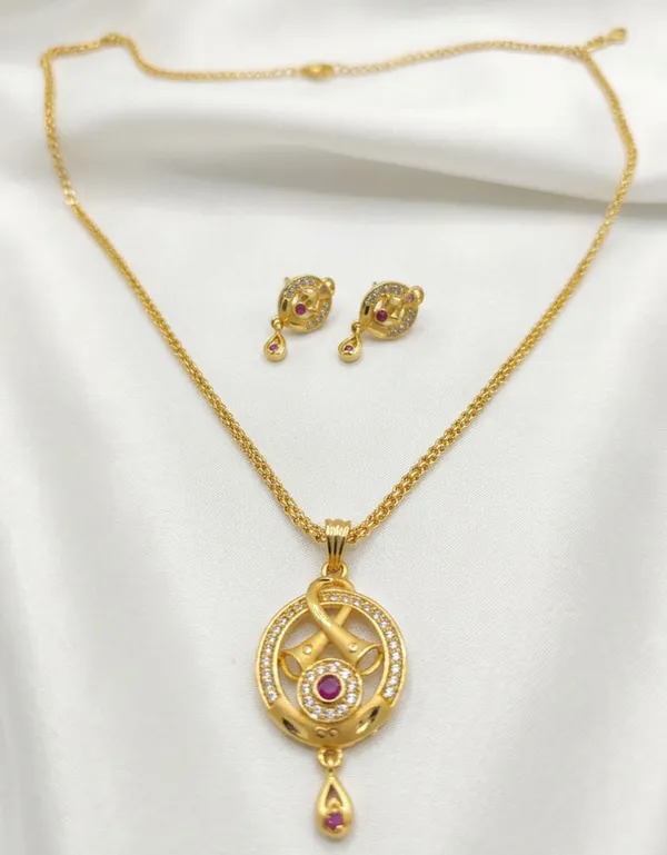 Assamese_Traditional_Pepa_Ruby_Designer_Gold_Pendant_Set
