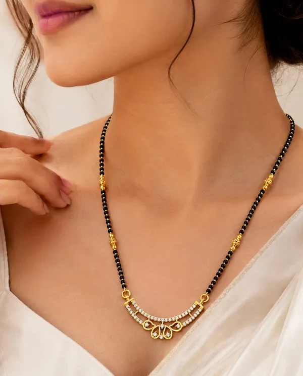 BALAJI_Gold_Jewellery_Elegant_Stone-Studded_Mangalsutra