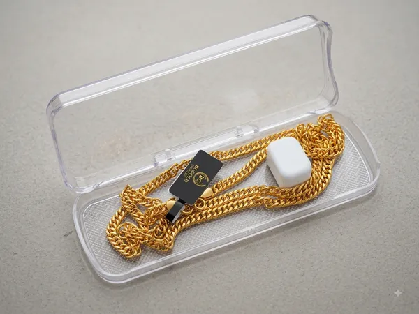 BG_Gold_Plated_Classic_Twisted_Link_Curb_Chain_for_Men_&_Women