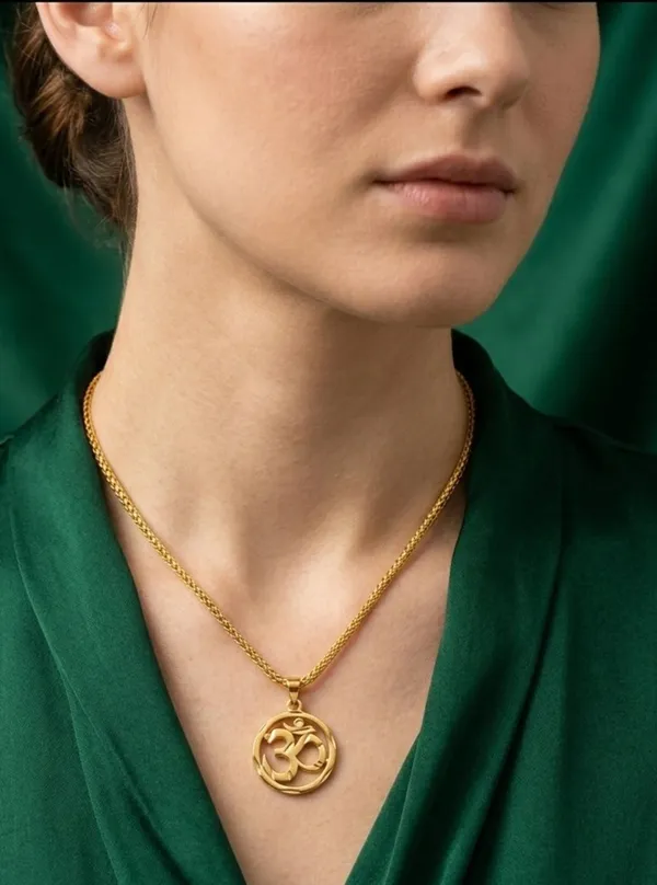Balaji_Gold_Om_Symbol_Gold_Pendant_Chain_for_Men_&_Women