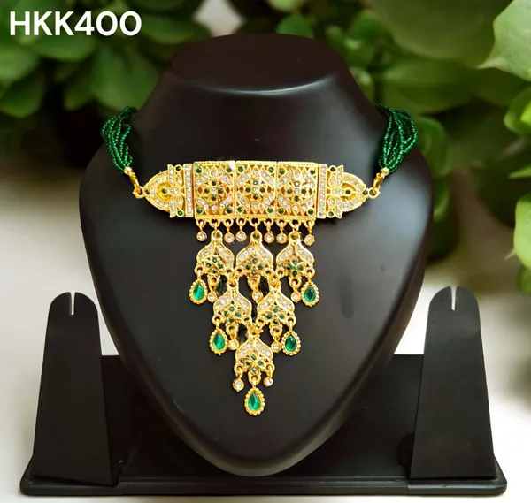 Balaji_Gold_Rajasthani_Traditional__Gold-Plated_Green_Bead_Choker_(Aad)_with_Kundan_Work