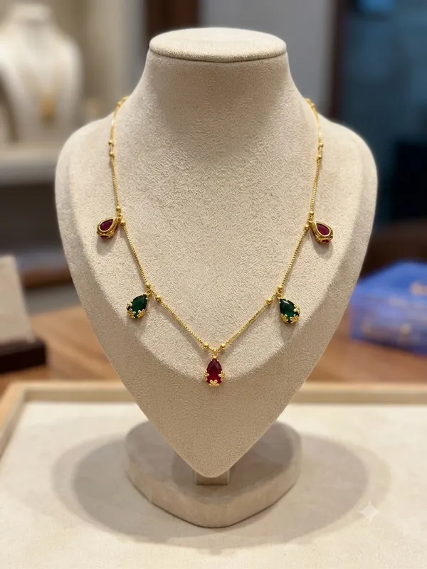 Elegant_Ruby_and_Emerald_Drop_Gold_Mala