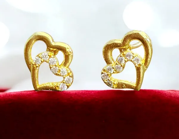 Balaji_Gold_Golden_Heart_Sparkle_Stud_Earrings_with_1_Gram_plating