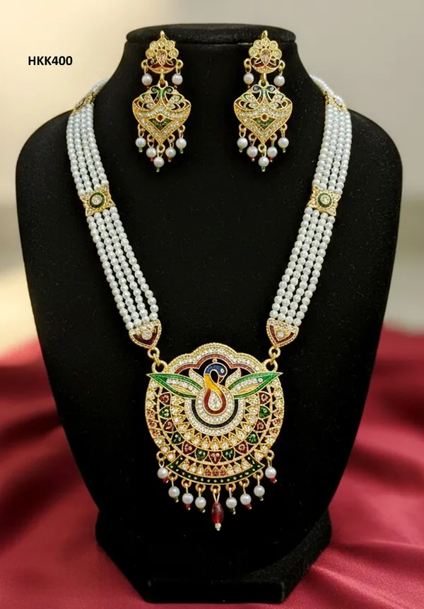 Rajasthani_Traditional_Pearl_Haar_with_Meenakari_Peacock_Pendant_&_Jhumka_Set