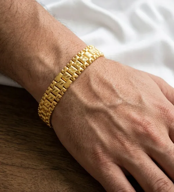 Rajwadi_Gold_Finish_Gents_Bracelet