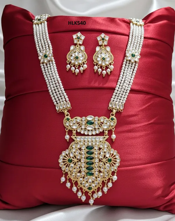 Balaji_Gold_Royal_Rajasthani_Kundan_Pearl_Necklace_Set_with_Green_Stones_For_Women