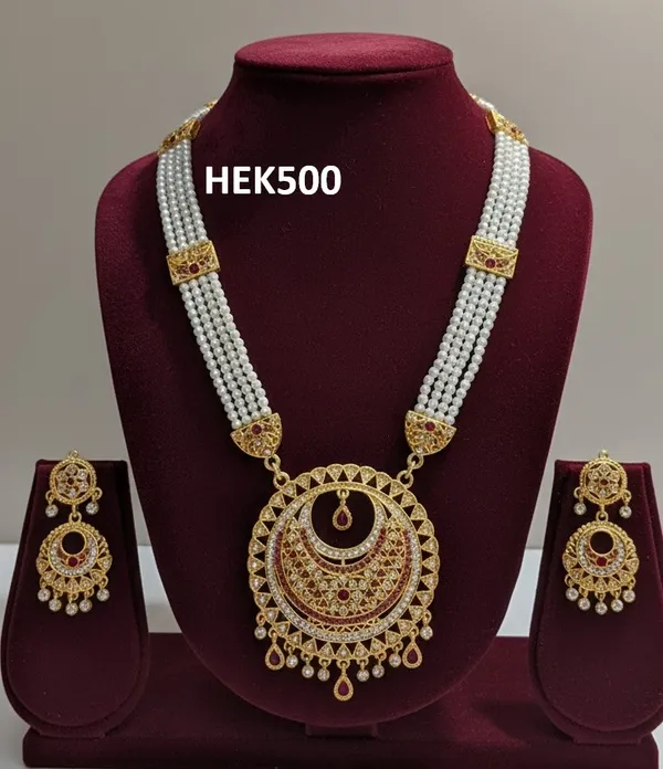 Royal_Rajasthani_Pearl_Kundan_Necklace_Set_with_Earrings