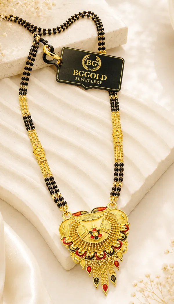 Traditional_Gold-Plated_Meenakari_&_Rajwadi_Pendant_Mangalsutra_for_Women