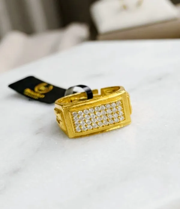 Balaji_Gold_Royal_Diamond_Studded_Micro_Gold_plated_Statement_Ring
